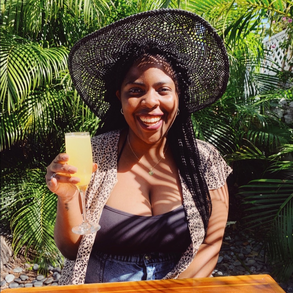 Meet your Posher, Pascale